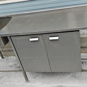 RST pesuallas pöytä alakaapeilla 200cm